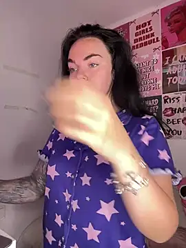 Snapshot of yorkshiregal chatting on April 10, 2026, 6:42 am yorkshiregal online show from April 10, 2026, 6:42 am