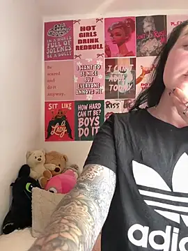 Snapshot of yorkshiregal chatting on April 13, 2026, 9:30 pm yorkshiregal online show from April 13, 2026, 9:30 pm