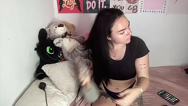 Snapshot of yorkshiregal chatting on April 6, 2026, 8:15 am yorkshiregal online show from April 6, 2026, 8:15 am