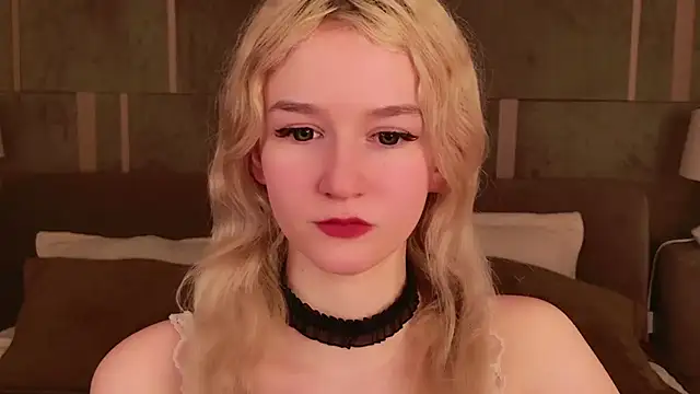 NaomiLoys online show from March 10, 2025, 1:01 am