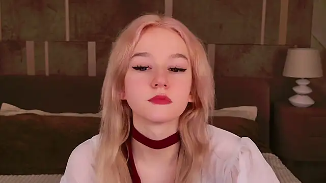 NaomiLoys online show from March 16, 2025, 6:55 pm