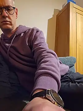 Snapshot of Hectorthyssen1 chatting on February 14, 2026, 11:38 pm Hectorthyssen1 online show from February 14, 2026, 11:38 pm