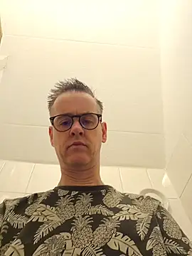 Snapshot of Hectorthyssen1 chatting on June 7, 2026, 9:36 am Hectorthyssen1 online show from June 7, 2026, 9:36 am