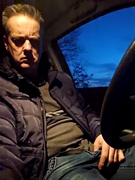 Snapshot of Hectorthyssen1 chatting on December 18, 2025, 4:11 pm Hectorthyssen1 online show from December 18, 2025, 4:11 pm