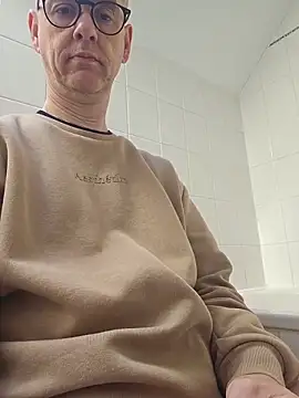 Snapshot of Hectorthyssen1 chatting on March 29, 2026, 10:06 am Hectorthyssen1 online show from March 29, 2026, 10:06 am