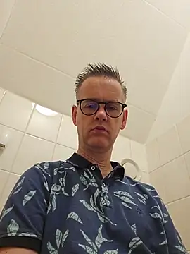 Snapshot of Hectorthyssen1 chatting on July 13, 2026, 8:13 am Hectorthyssen1 online show from July 13, 2026, 8:13 am