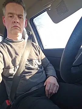 Snapshot of Hectorthyssen1 chatting on March 18, 2026, 3:35 pm Hectorthyssen1 online show from March 18, 2026, 3:35 pm