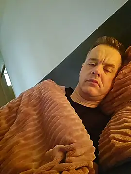 Snapshot of Hectorthyssen1 chatting on February 21, 2026, 7:54 am Hectorthyssen1 online show from February 21, 2026, 7:54 am