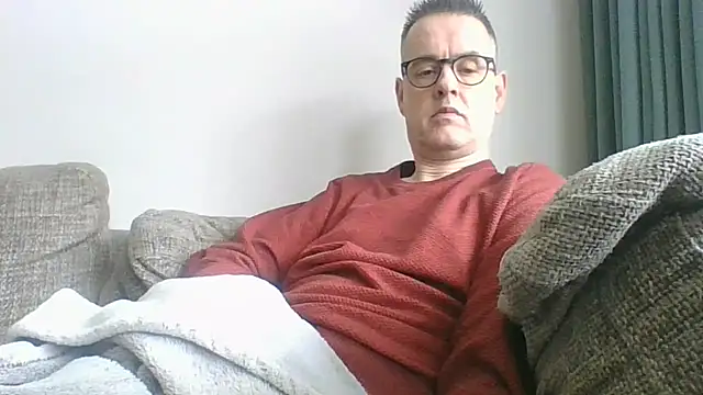 Snapshot of Hectorthyssen1 chatting on February 8, 2026, 12:14 pm Hectorthyssen1 online show from February 8, 2026, 12:14 pm