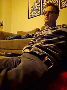 Snapshot of Hectorthyssen1 chatting on January 11, 2026, 12:06 am Hectorthyssen1 online show from January 11, 2026, 12:06 am