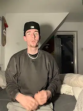 Snapshot of MikesWood21 chatting on January 10, 2025, 3:50 am MikesWood21 online show from January 10, 2025, 3:50 am