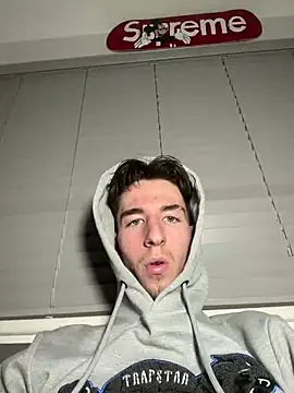 Snapshot of MikesWood21 chatting on February 13, 2025, 12:57 am MikesWood21 online show from February 13, 2025, 12:57 am