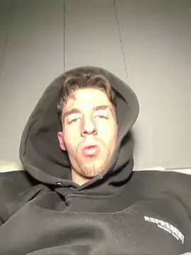 Snapshot of MikesWood21 chatting on March 18, 2025, 11:00 am MikesWood21 online show from March 18, 2025, 11:00 am