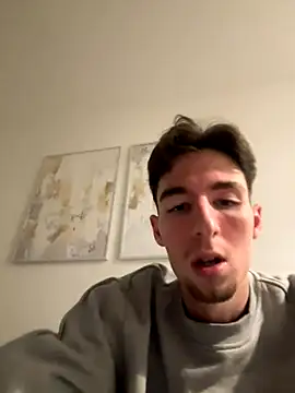 Snapshot of MikesWood21 chatting on November 21, 2025, 2:10 am MikesWood21 online show from November 21, 2025, 2:10 am