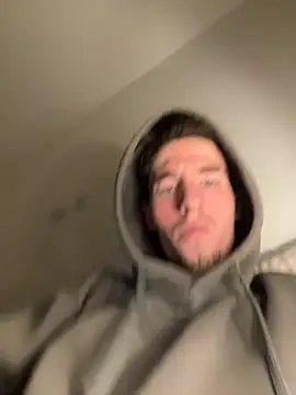 Snapshot of MikesWood21 chatting on September 19, 2025, 12:25 am MikesWood21 online show from September 19, 2025, 12:25 am