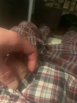 Snapshot of willcumforu chatting on February 13, 2025, 4:22 am willcumforu online show from February 13, 2025, 4:22 am