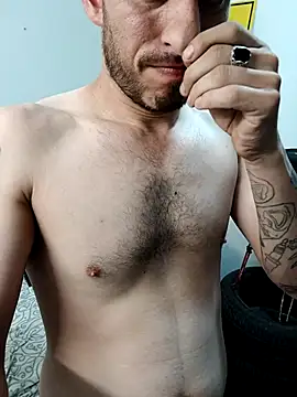 jhonyhot9292 online show from October 8, 2025, 12:12 am