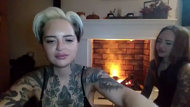 Snapshot of Alexandersonxo chatting on January 12, 2026, 8:43 am Alexandersonxo online show from January 12, 2026, 8:43 am