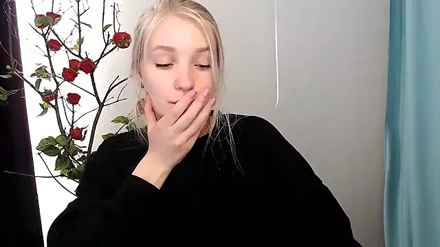 Queen ofLove online show from April 27, 2026, 2:26 pm