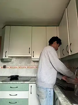 Ryan-hot online show from March 17, 2025, 2:56 pm