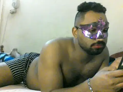 Snapshot of medo232586 chatting on December 6, 2024, 5:28 pm medo232586 online show from December 6, 2024, 5:28 pm