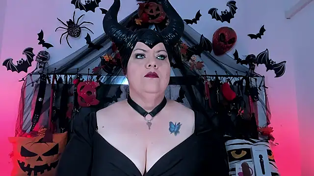 vanessa moka online show from October 30, 2025, 12:14 pm