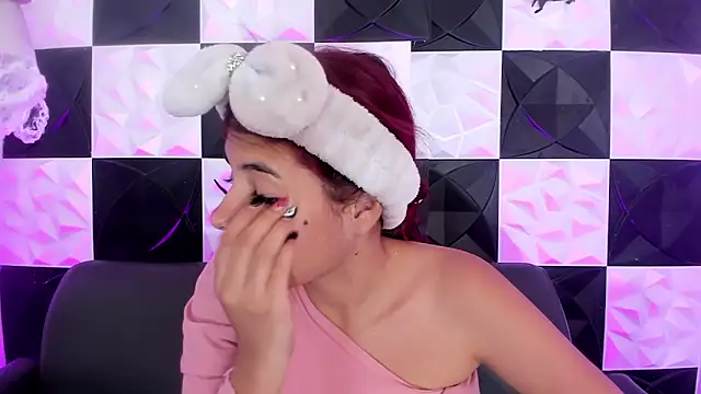 AfroditaMoore online show from October 30, 2025, 4:11 am