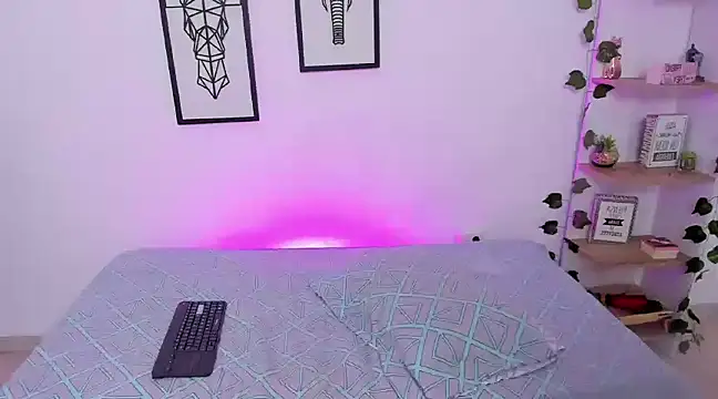 AfroditaMoore online show from March 14, 2025, 9:32 pm