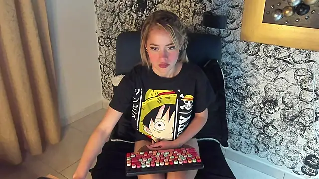 cami latinsex online show from December 29, 2024, 2:38 am