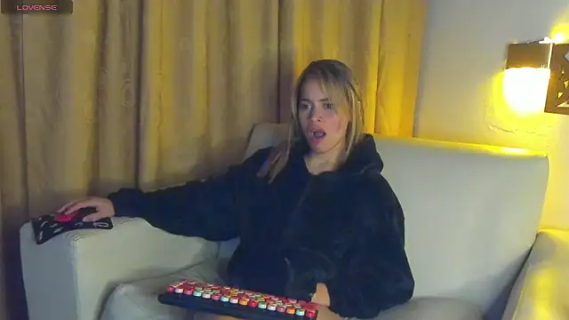 cami latinsex online show from December 28, 2024, 8:48 am