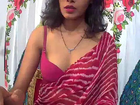 sexy janu25 online show from September 9, 2025, 4:11 am