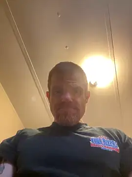 Snapshot of Jay81 chatting on February 19, 2025, 5:49 pm Jay81 online show from February 19, 2025, 5:49 pm