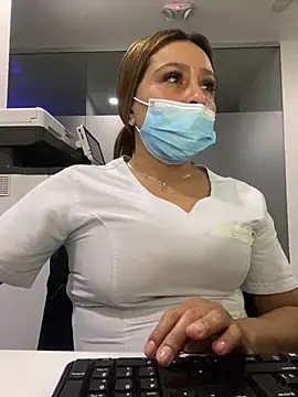 Keittly  online show from February 15, 2025, 8:44 am