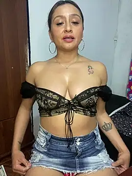 Keittly  online show from February 18, 2025, 12:49 pm