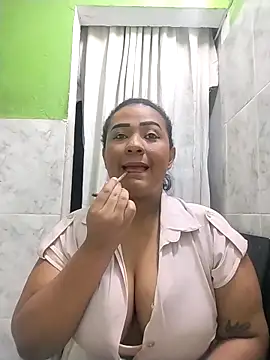 Snapshot of Milena1024 chatting on April 16, 2026, 2:12 am Milena1024 online show from April 16, 2026, 2:12 am