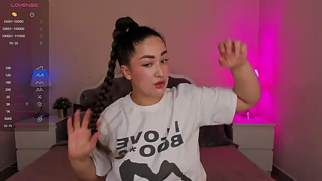 Snapshot of Aria_Blisss chatting on September 11, 2025, 11:49 pm Aria Blisss online show from September 11, 2025, 11:49 pm