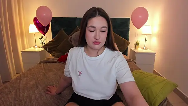 Snapshot of Aria_Blisss chatting on March 13, 2025, 9:10 am Aria Blisss online show from March 13, 2025, 9:10 am