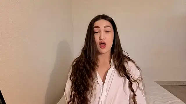 Aria Blisss online show from June 3, 2026, 11:53 pm