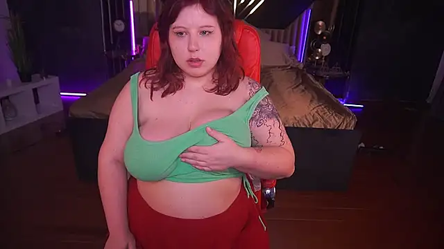 Snapshot of LiliyaMoon chatting on March 5, 2025, 4:13 am LiliyaMoon online show from March 5, 2025, 4:13 am