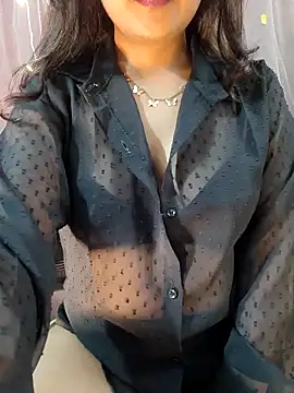 Snapshot of deslisexpriya chatting on November 24, 2025, 6:19 pm deslisexpriya online show from November 24, 2025, 6:19 pm