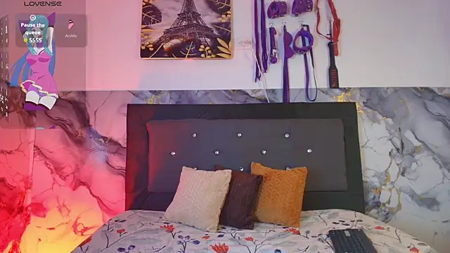 couple lovelyds online show from March 19, 2026, 9:15 pm