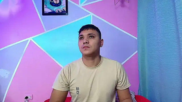 Snapshot of couple_lovelyds chatting on January 11, 2026, 1:29 pm couple lovelyds online show from January 11, 2026, 1:29 pm