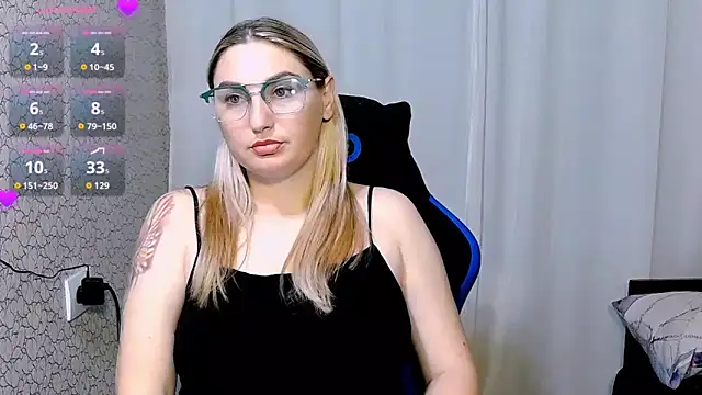 JaneLaJewel online show from November 7, 2025, 2:43 pm