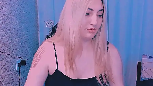 Snapshot of JaneLaJewel chatting on January 5, 2026, 7:39 pm JaneLaJewel online show from January 5, 2026, 7:39 pm