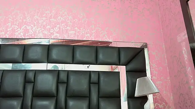 Sofia martiin online show from October 15, 2025, 3:05 am