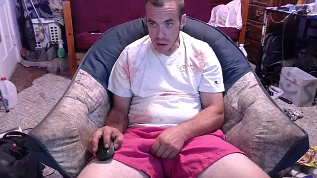 Snapshot of ScubaStevex chatting on September 21, 2025, 11:43 pm ScubaStevex online show from September 21, 2025, 11:43 pm