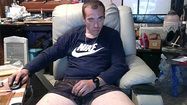 Snapshot of ScubaStevex chatting on October 16, 2025, 9:56 pm ScubaStevex online show from October 16, 2025, 9:56 pm