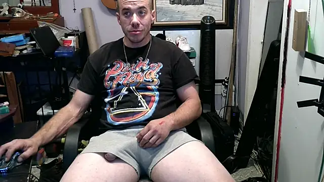 Snapshot of ScubaStevex chatting on November 12, 2025, 7:01 am ScubaStevex online show from November 12, 2025, 7:01 am