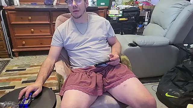 Snapshot of ScubaStevex chatting on December 18, 2025, 5:56 am ScubaStevex online show from December 18, 2025, 5:56 am