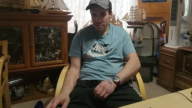 ScubaStevex online show from March 29, 2026, 10:22 pm